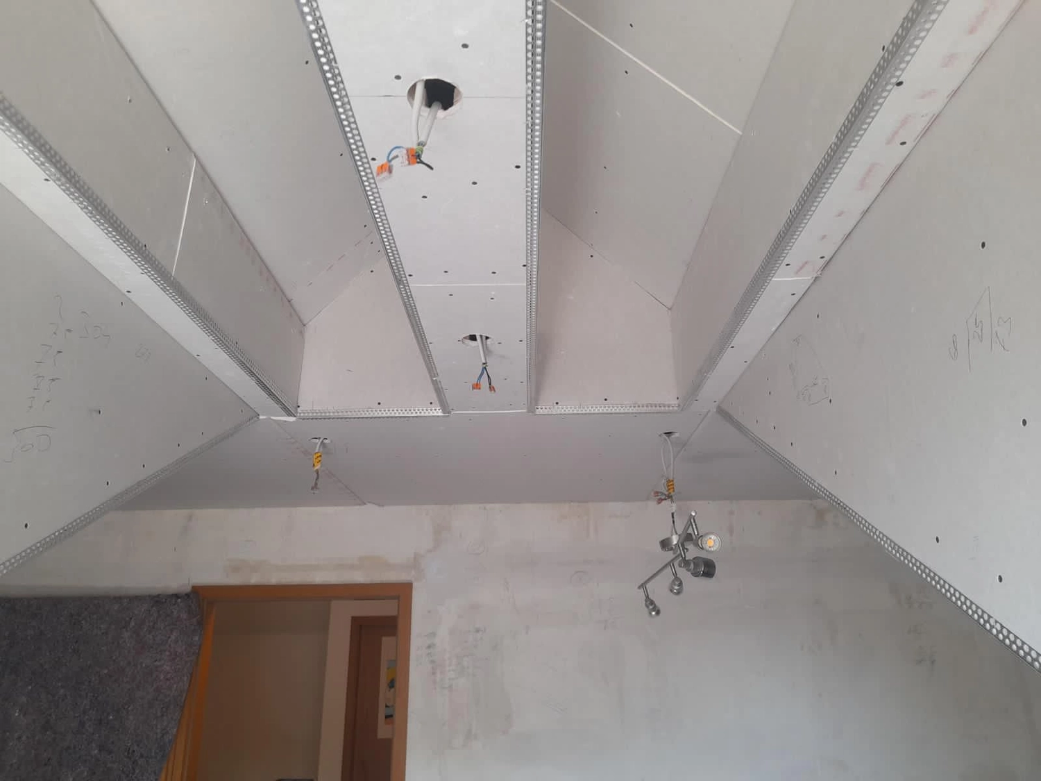 Trendbau – Innenausbau – Decke