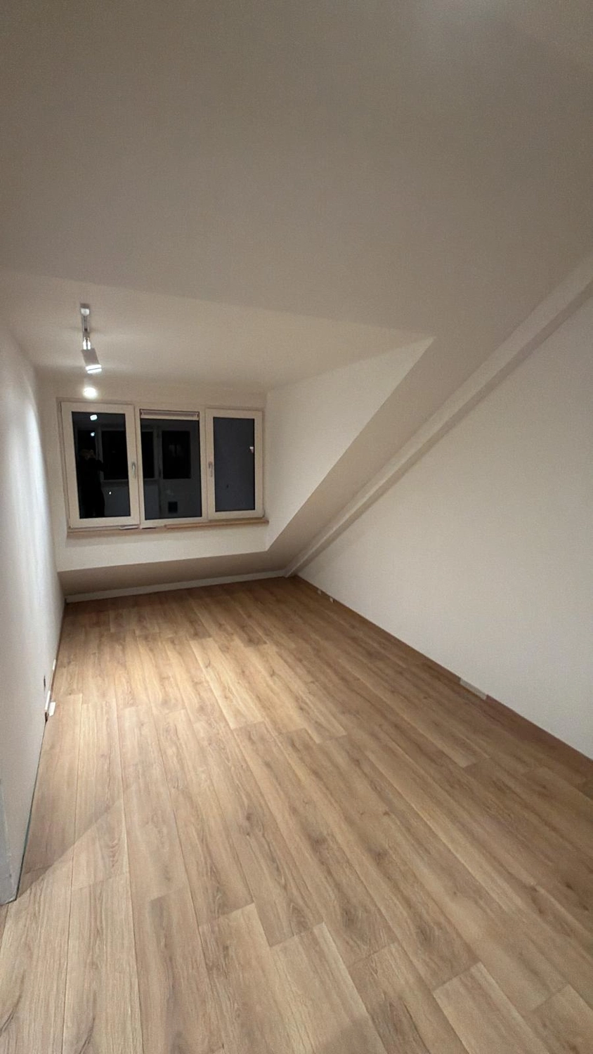 Trendbau – Innenausbau – Zimmer Holzboden